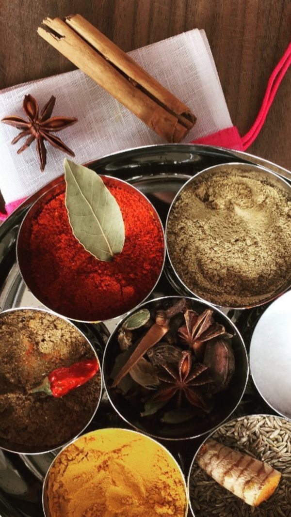 Learn about Christmas Spices with Dancing Chef